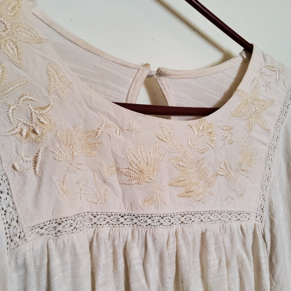 Embroidered blouse